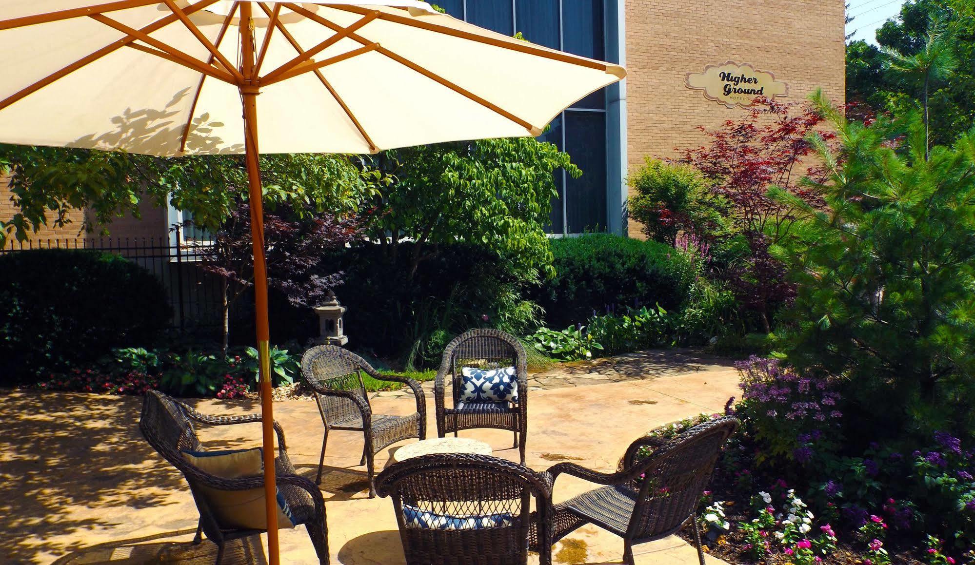 Higher Ground Hotel Independence Exterior foto